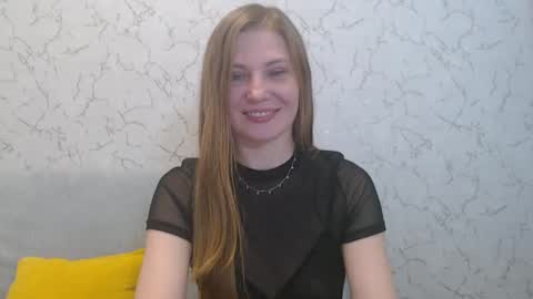 Snapshot of lovepeanutgirl chatting on February 2025 01:30:01 PM Mary Love online show from February 2025 01:30:01 PM