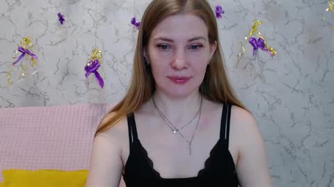Mary Love online show from December 2025 02:47:02 PM