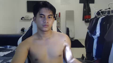 Snapshot of loverboyph04 chatting on November 2025 12:55:02 AM loverboyph04 online show from November 2025 12:55:02 AM