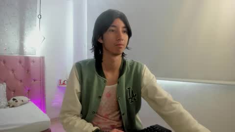 loverisu online show from March 2026 07:27:01 PM