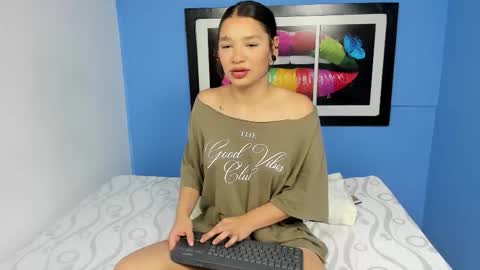 loversvalery online show from November 2025 12:16:01 PM