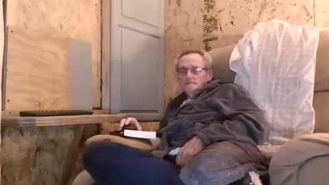 just here to have fun and cum online show from November 2025 11:53:01 AM