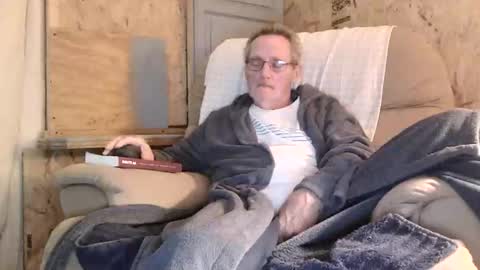 just here to have fun and cum online show from November 2025 01:50:01 PM