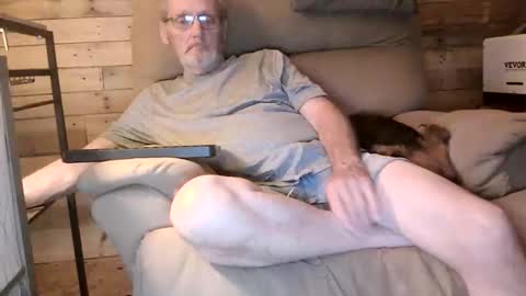 Snapshot of lovesex6565 chatting on April 2026 01:22:02 AM just here to have fun and cum online show from April 2026 01:22:02 AM