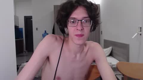 Snapshot of lovesomecookies chatting on November 2025 06:29:01 PM LovesomeCookie online show from November 2025 06:29:01 PM