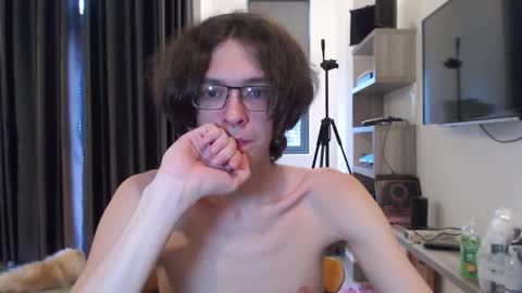 Snapshot of lovesomecookies chatting on March 2026 10:33:01 AM LovesomeCookie online show from March 2026 10:33:01 AM