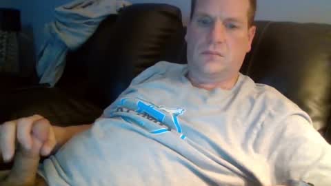 lovetocum37 online show from March 2025 05:31:02 AM