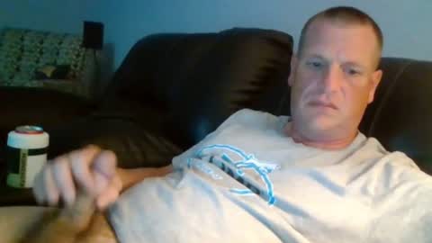 Snapshot of lovetocum37 chatting on June 2026 02:22:02 AM lovetocum37 online show from June 2026 02:22:02 AM