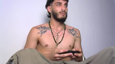 lovexjuxn77 online show from February 2026 11:58:01 PM