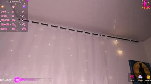 Danna online show from November 2025 11:43:02 PM