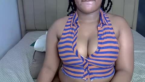 Snapshot of loveydivah chatting on October 2025 06:49:02 PM loveydivah online show from October 2025 06:49:02 PM
