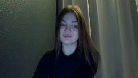 loviesimone online show from November 2025 08:43:01 PM