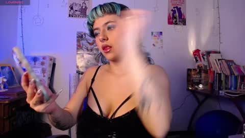 loving_alma online show from February 2026 01:21:02 AM