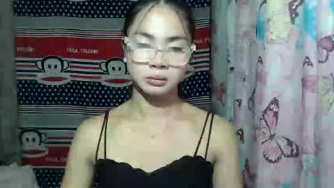 Snapshot of loving_rhean chatting on May 2026 10:43:01 AM loving_rhean online show from May 2026 10:43:01 AM