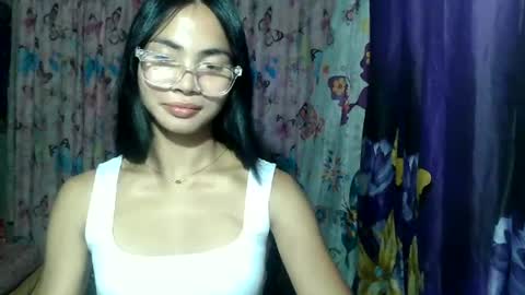 Snapshot of loving_rhean chatting on July 2026 12:35:01 PM loving_rhean online show from July 2026 12:35:01 PM
