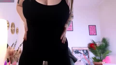 Call me Aphrodite online show from March 2026 07:25:02 AM