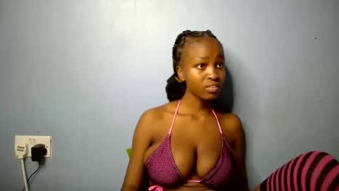 lovly_lastborn online show from March 2026 08:44:02 AM