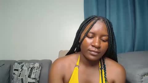 loyalcutie online show from November 2025 04:34:01 AM