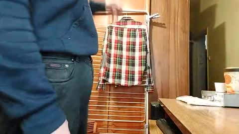 Lshot D online show from December 2024 07:57:01 AM