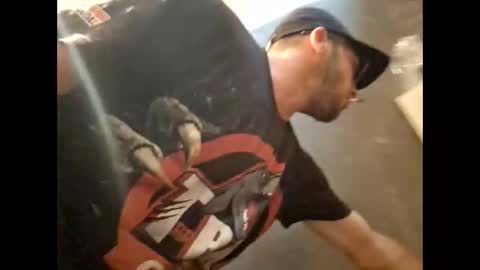 Lshot D online show from October 2025 10:24:01 AM