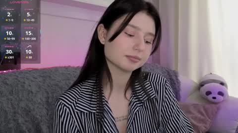 Lua online show from April 2026 04:46:01 AM