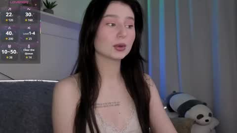 Snapshot of lua__19 chatting on April 2026 05:07:01 PM Lua online show from April 2026 05:07:01 PM