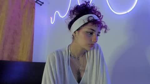 Jenn online show from January 2026 12:05:02 AM