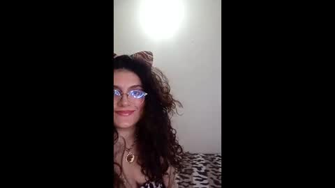 Snapshot of luana363 chatting on June 2026 11:16:01 PM luana363 online show from June 2026 11:16:01 PM