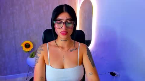 Luana online show from September 2025 12:05:02 PM