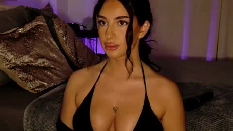 Luana Dess online show from June 2026 12:41:02 AM