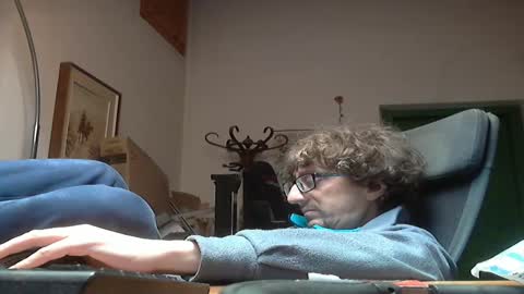 luca78 online show from October 2025 12:15:02 PM