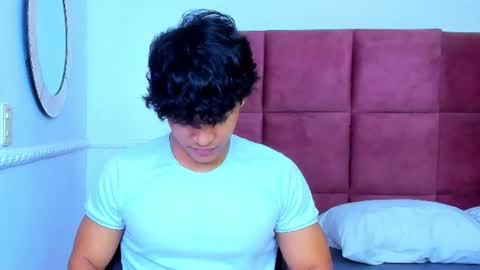 Snapshot of luca_mashle chatting on June 2026 04:30:02 AM luca_mashle online show from June 2026 04:30:02 AM