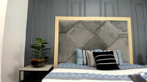 luca_morettii online show from October 2025 12:34:02 PM