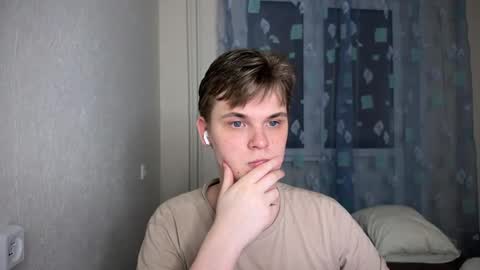 Lucas Gill online show from December 2024 02:20:02 AM