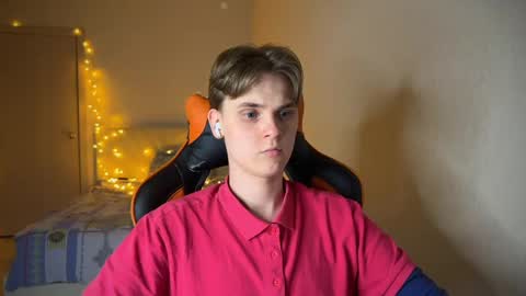 Lucas Gill online show from February 2025 10:25:01 PM