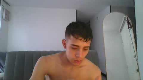 Lucas online show from April 2026 10:12:02 PM