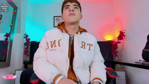 Lucas lovee online show from April 2026 01:53:02 PM