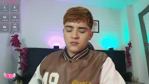 Snapshot of lucas_lovee chatting on June 2026 01:43:01 PM Lucas lovee online show from June 2026 01:43:01 PM