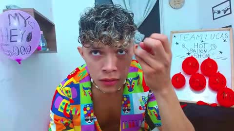 Lucas Luxx online show from November 2025 02:23:01 PM