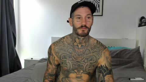 lucasexclusive online show from April 2026 06:33:01 AM