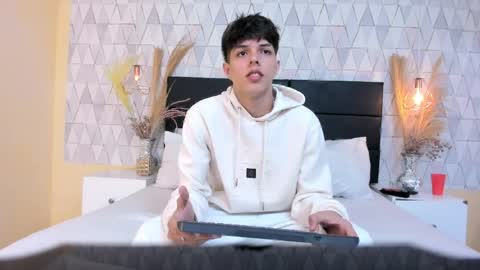 Snapshot of lucasopry chatting on April 2026 11:51:02 AM Lucasopry online show from April 2026 11:51:02 AM