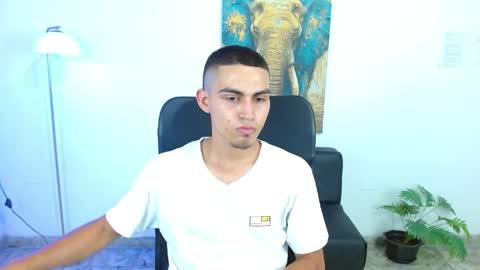 Lucas online show from April 2026 08:42:01 PM