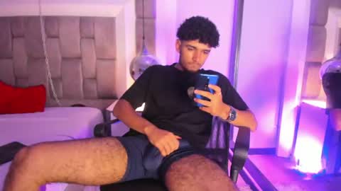 Snapshot of lucasthomson_ chatting on June 2026 04:13:02 AM lucasthomson_ online show from June 2026 04:13:02 AM