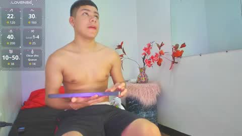 LUCAS TORREZ online show from December 2025 03:56:01 AM