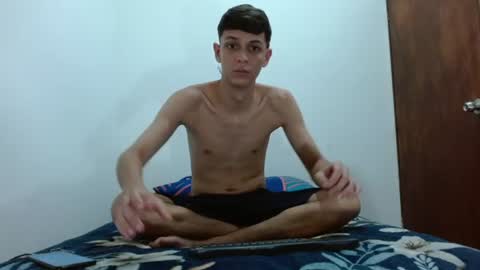 LUCHO HOT  online show from June 2026 12:43:02 AM