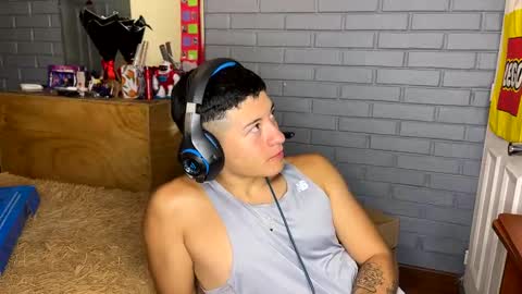 Snapshot of luchosaando chatting on December 2024 04:17:02 AM Felipe online show from December 2024 04:17:02 AM