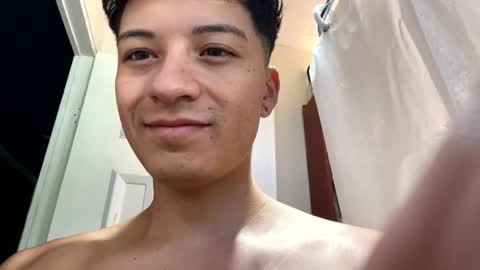 Snapshot of luchosaando chatting on February 2025 12:48:02 PM Felipe online show from February 2025 12:48:02 PM