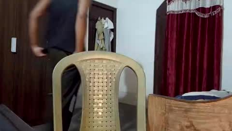 luci_ri online show from April 2026 02:11:01 AM