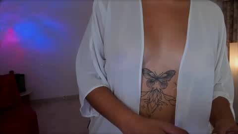 Luci online show from April 2026 04:37:01 AM