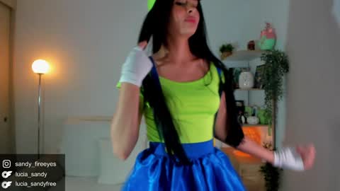 Snapshot of lucia_sandy chatting on October 2025 10:55:02 PM Lu Intagramsandy fireeyes online show from October 2025 10:55:02 PM